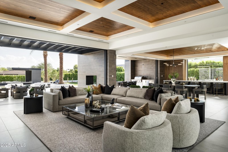 6911 E Jackrabbit Rd PV TopPics-8