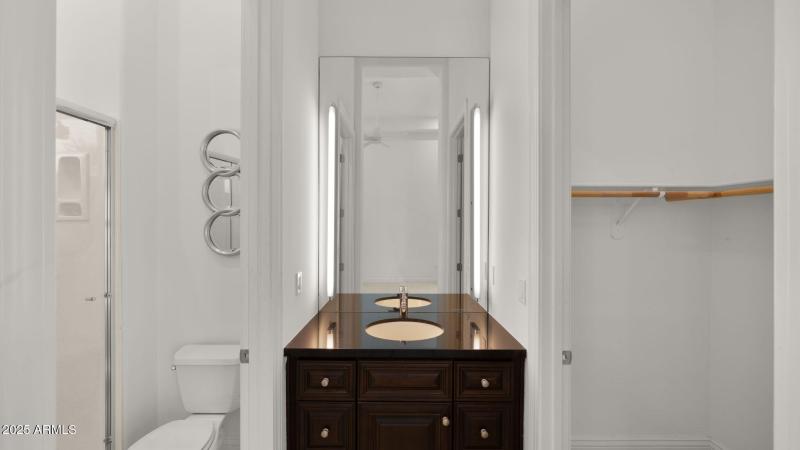 51-web-or-mls-EnSuite Bedroom Two3