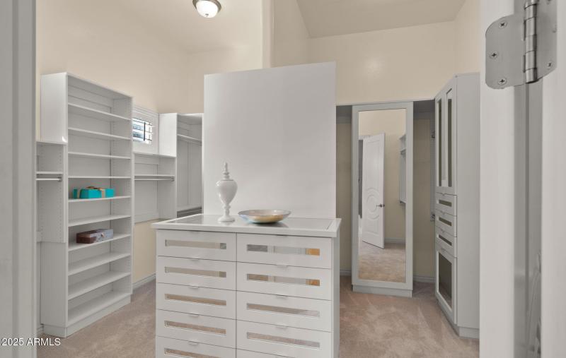 71-web-or-mls-Primary Bedroom11