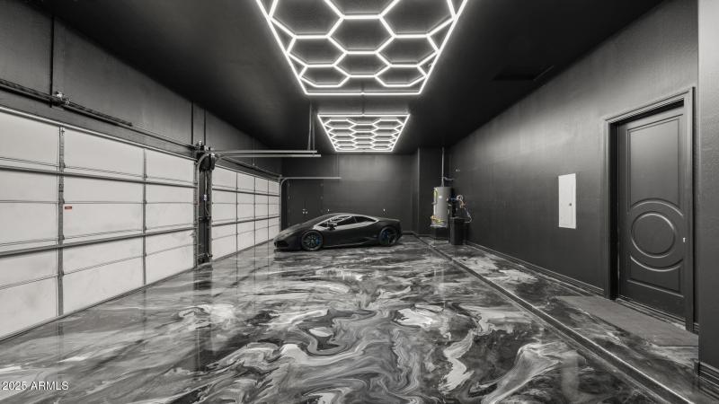 74-web-or-mls-Garage Interior2