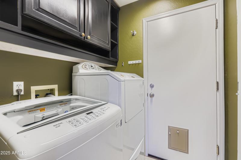 Washer & Dryer Included