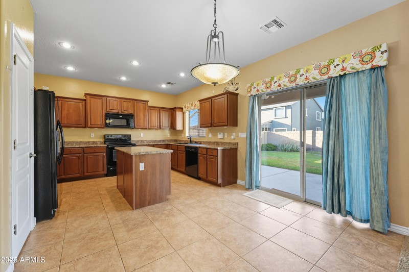 19_4166_E_Page_Ave_Gilbert_AZ_85234_USA-