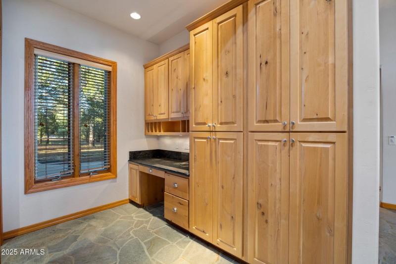 2758JaguarCir-Heber-AZ-12