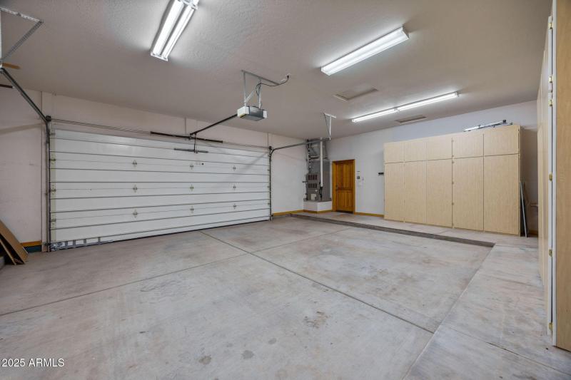 2758JaguarCir-Heber-AZ-27