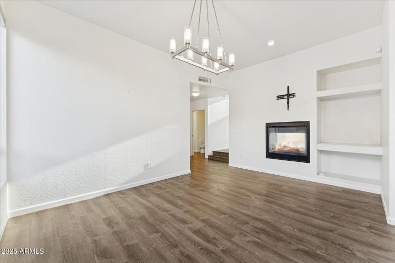 13-013-formal-dining