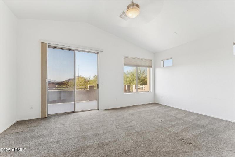 28-028-primary-bedroom