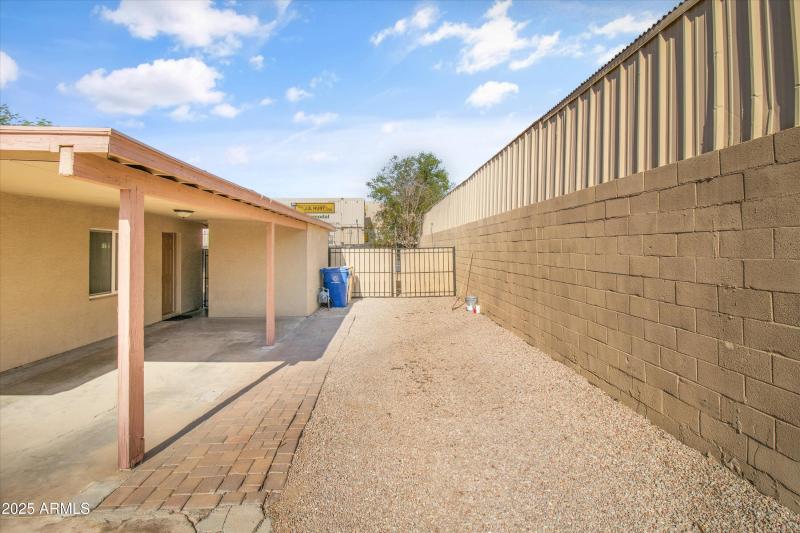 RV Gate w/ Additional Parking