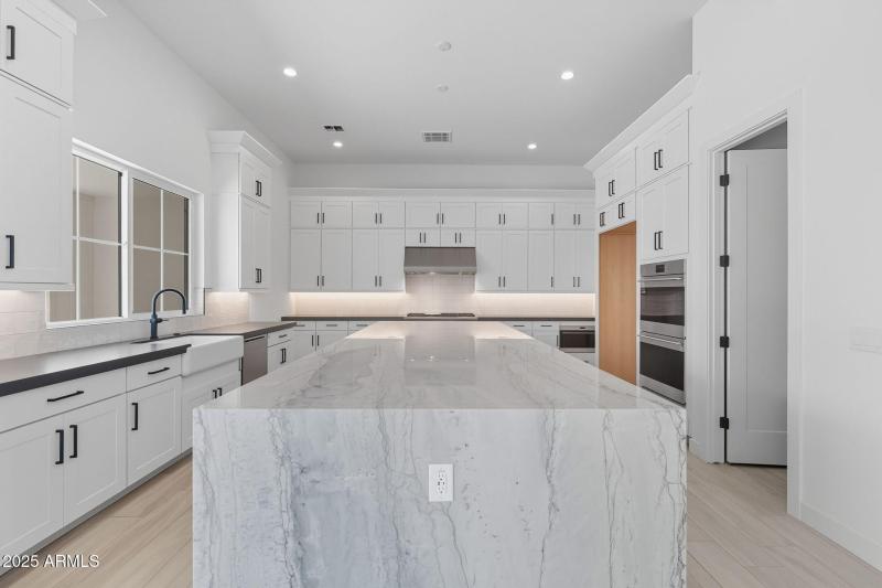 Plenty of counter and cabinet space