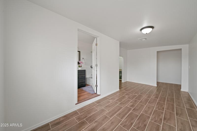 22810 W Roadrunner Ln 00033