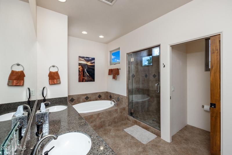 016_Master Bathroom