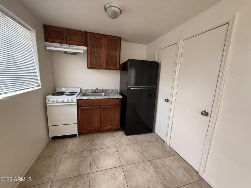 Vacant Unit 4 Studio Kitchen