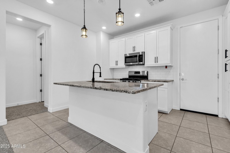 4077 S Sabrina Dr-12