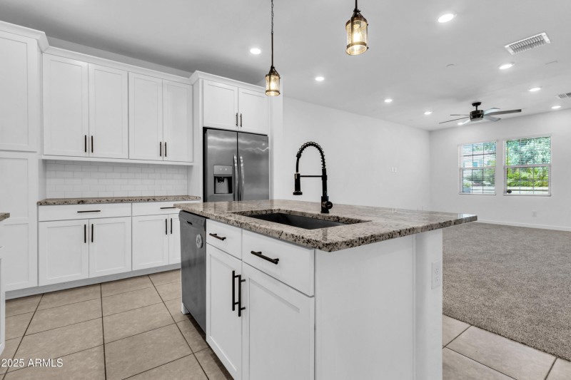 4077 S Sabrina Dr-14