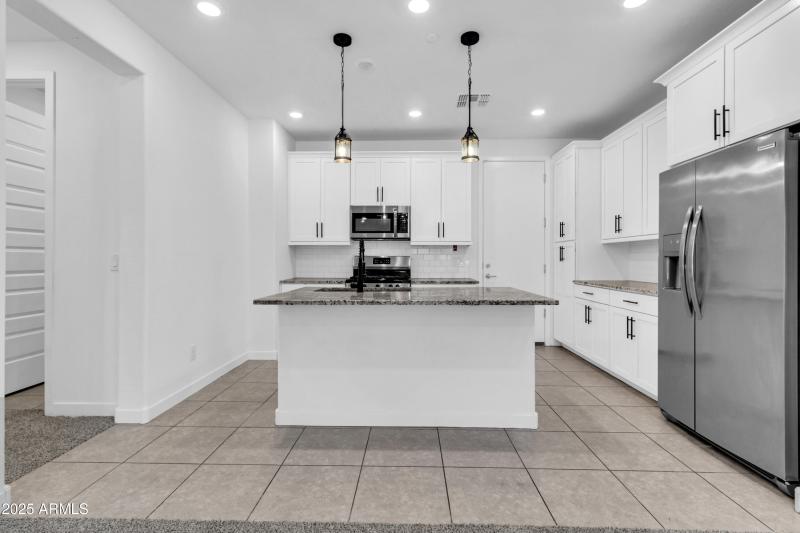 4077 S Sabrina Dr-16