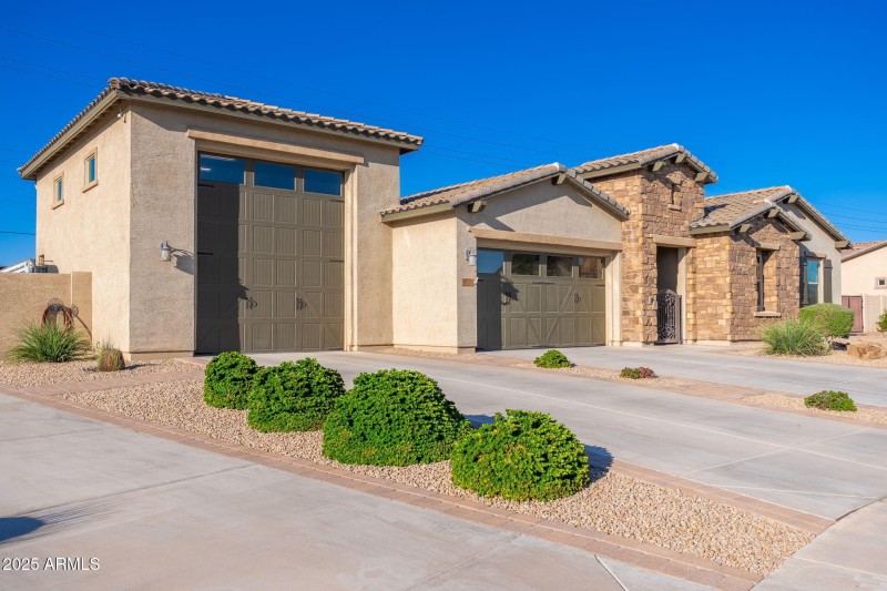 10136 E Grandview St - 03