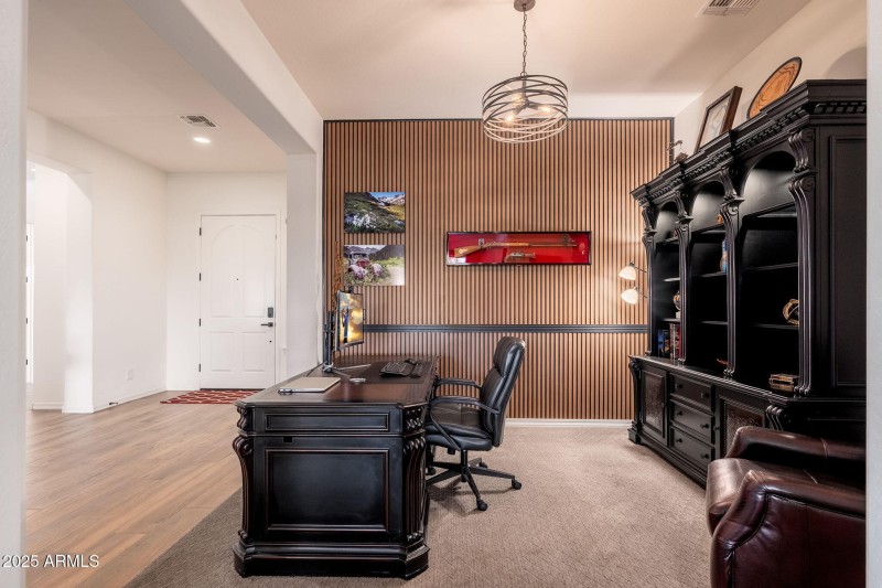 10136 E Grandview St - 08