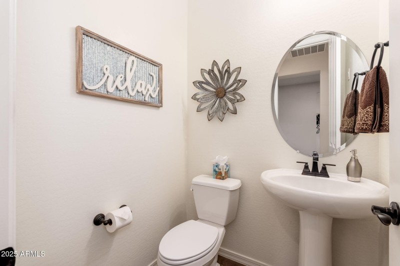 10136 E Grandview St - 24