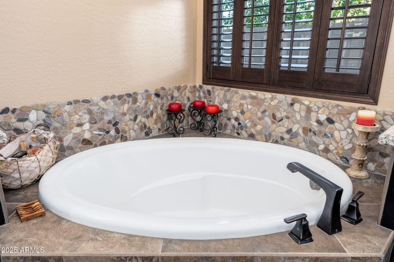 10136 E Grandview St - 29