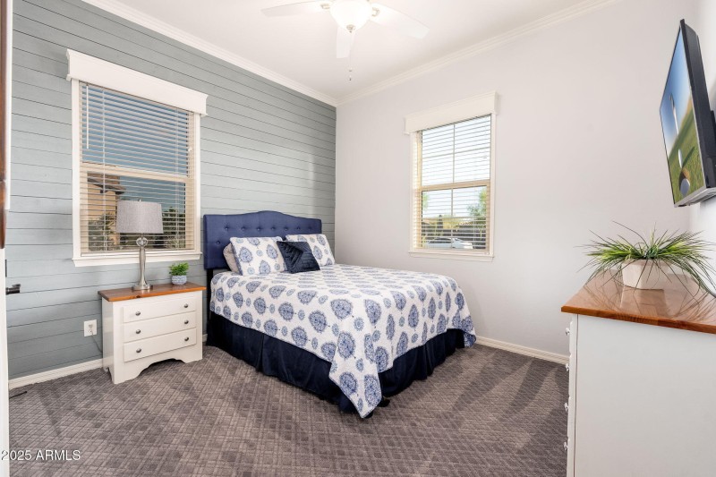 10136 E Grandview St - 33