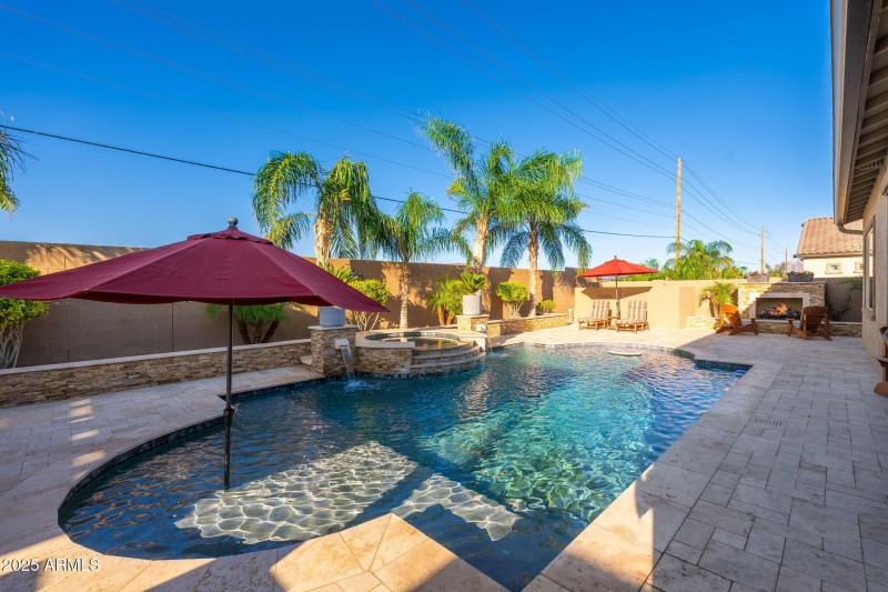 10136 E Grandview St - 44