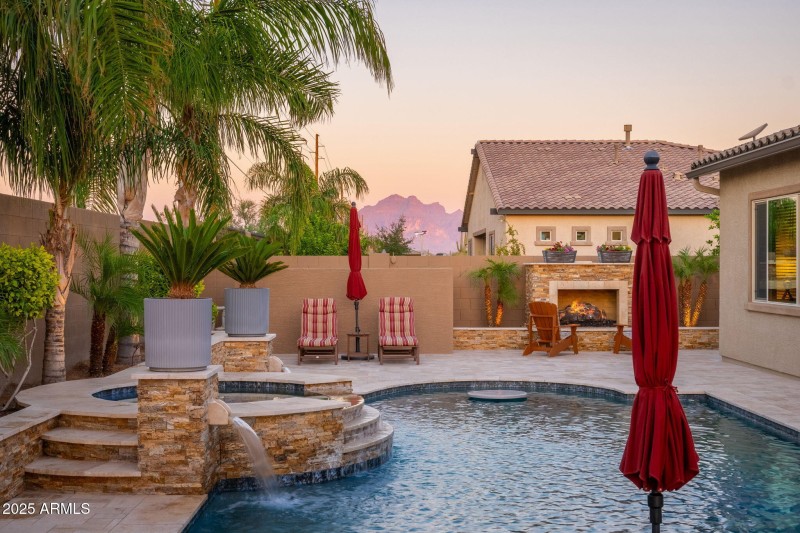 10136 E Grandview St - 66