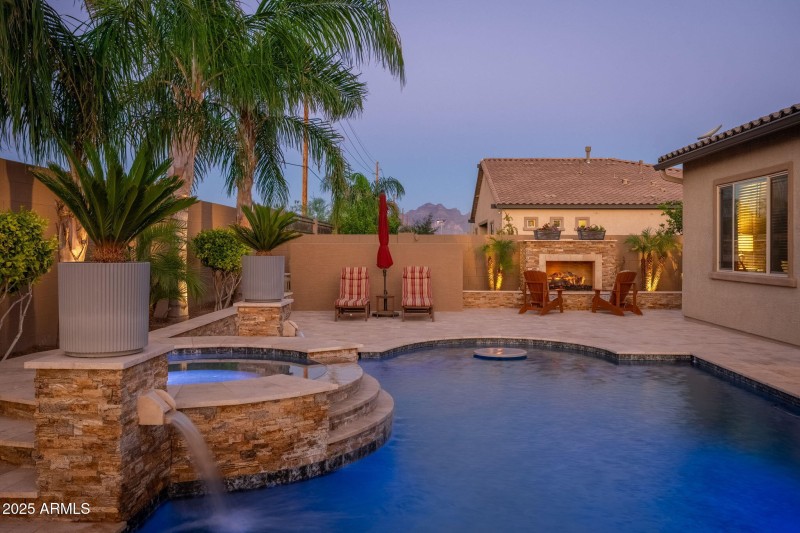 10136 E Grandview St - 71