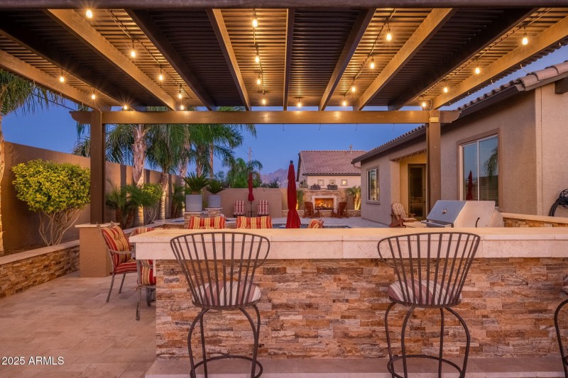 10136 E Grandview St - 80