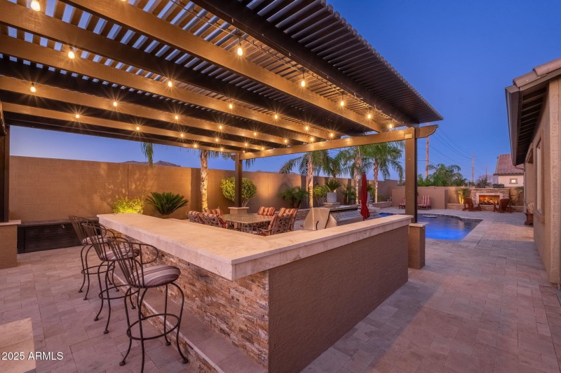 10136 E Grandview St - 81