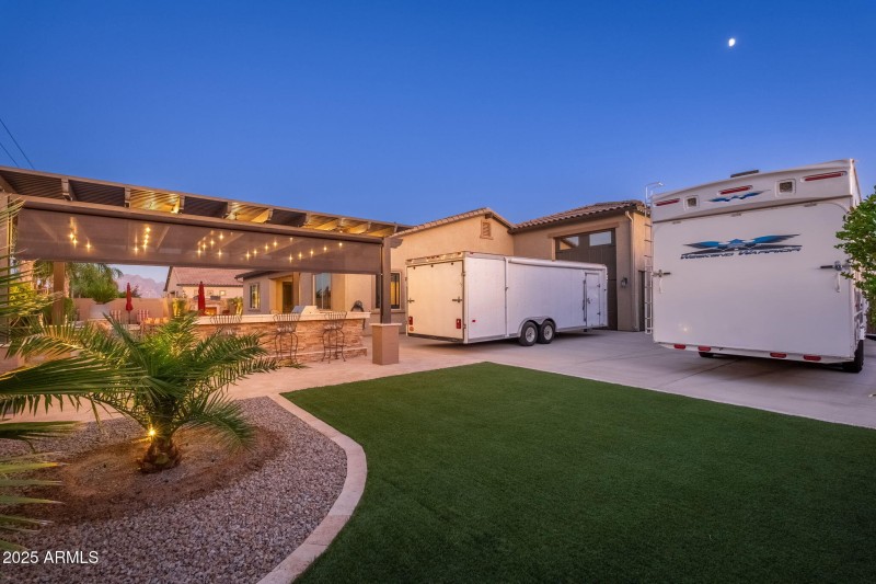 10136 E Grandview St - 83