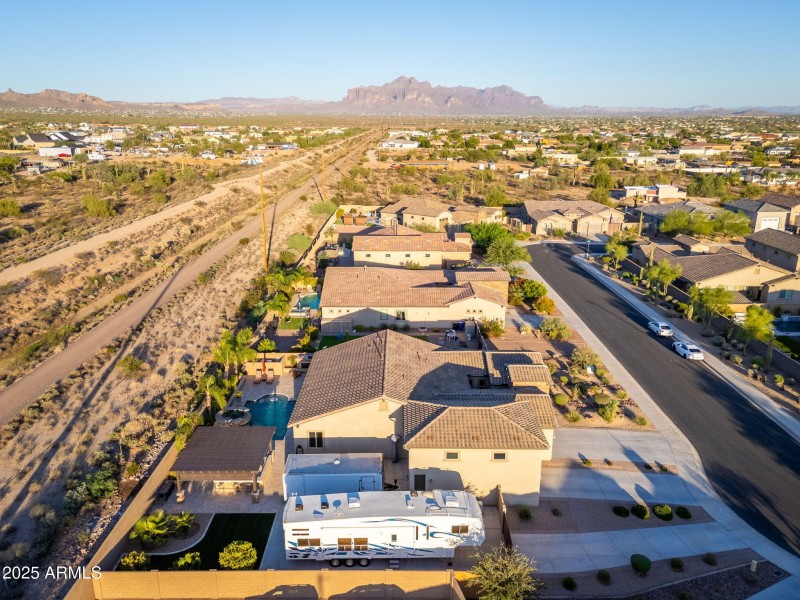 10136 E Grandview St - 86