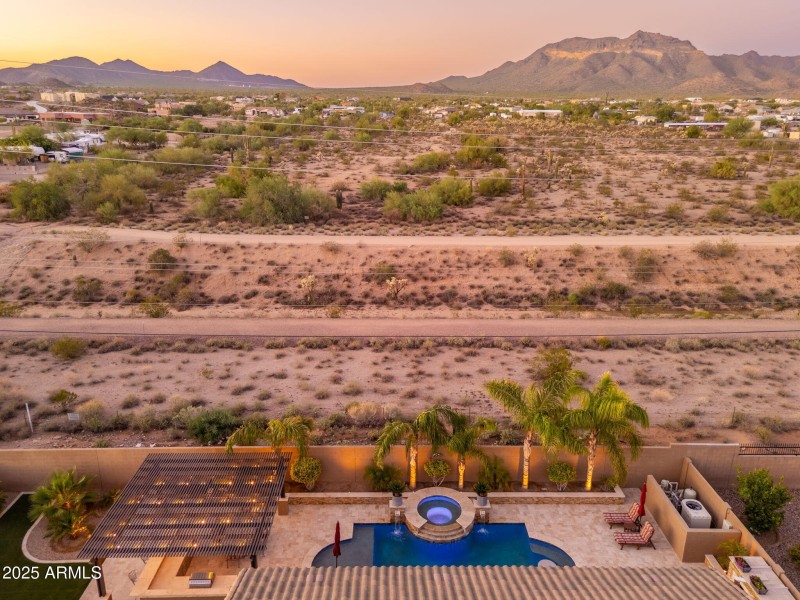 10136 E Grandview St - 97