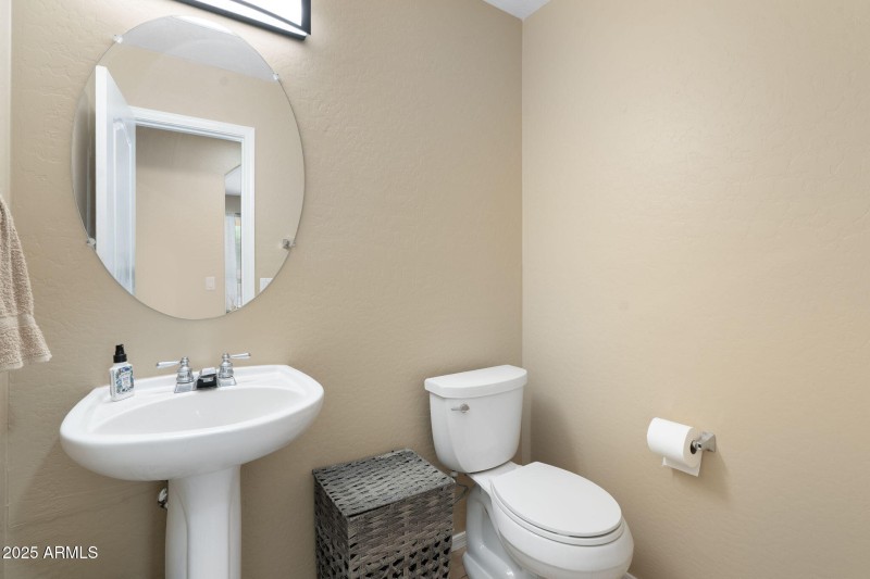 17-web-or-mls-QVB01933