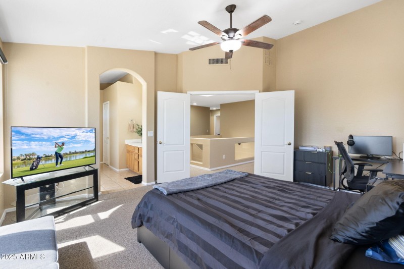 33-web-or-mls-QVB01986