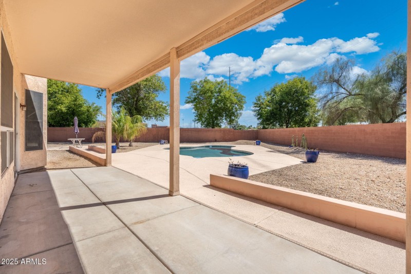 44-web-or-mls-QVB02027-HDR-Edit