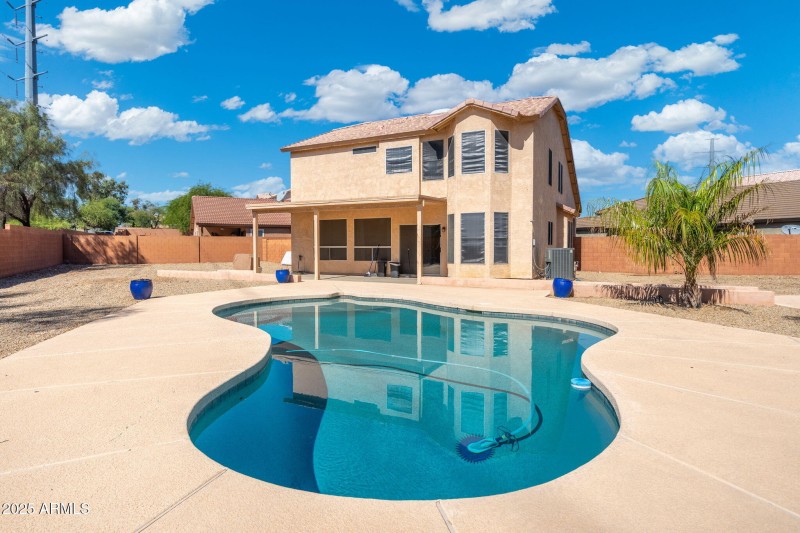 45-web-or-mls-QVB01850-HDR-Edit