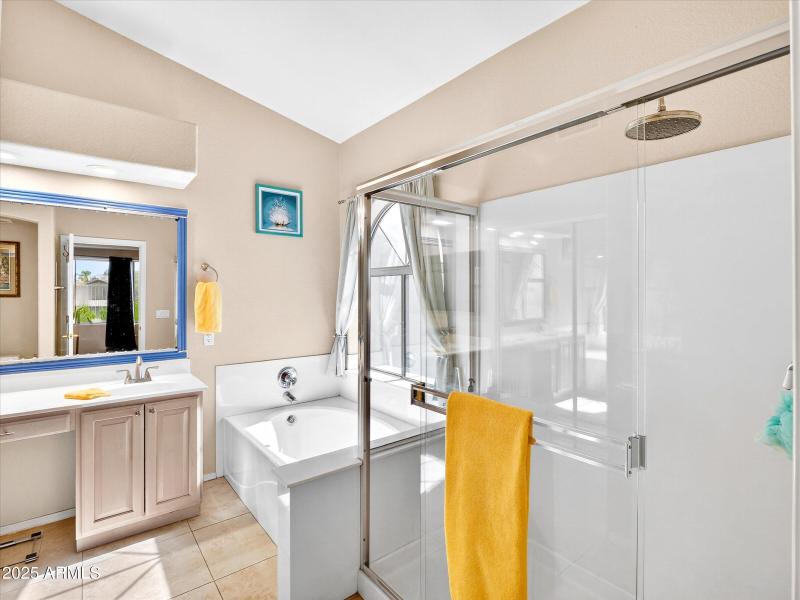 12-17132 E Hillcrest Dr-12