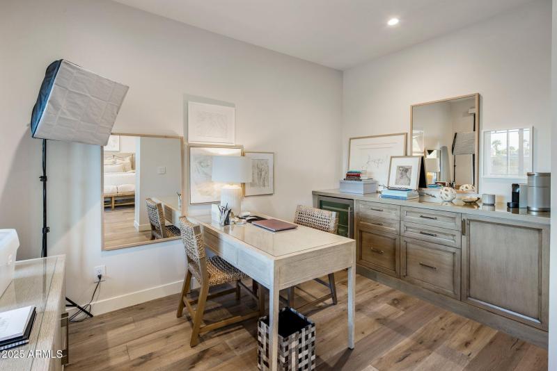 Office Nook - Primary Bedroom