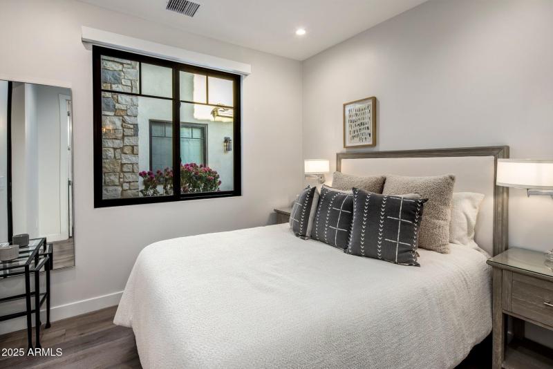 1st Floor / Bedroom 3