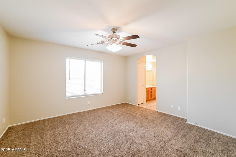 1004649.1021 W MESQUITE AVE - Main Bedro