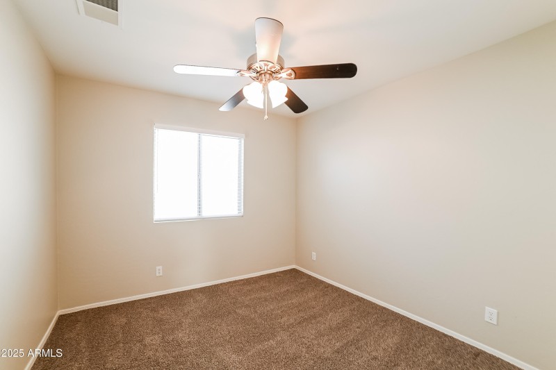 1004649.1021 W MESQUITE AVE - Bedroom