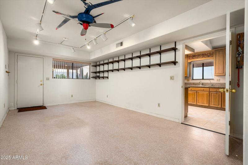 Work room~Office behind kitchen