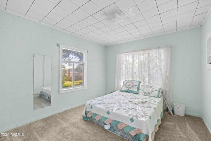 Ranch House "Bed 3" No Closet