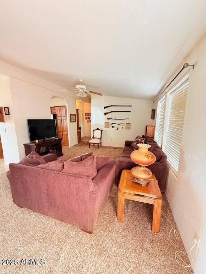 36E8B556-1BBC-4006-9079-6382A8C3DD35