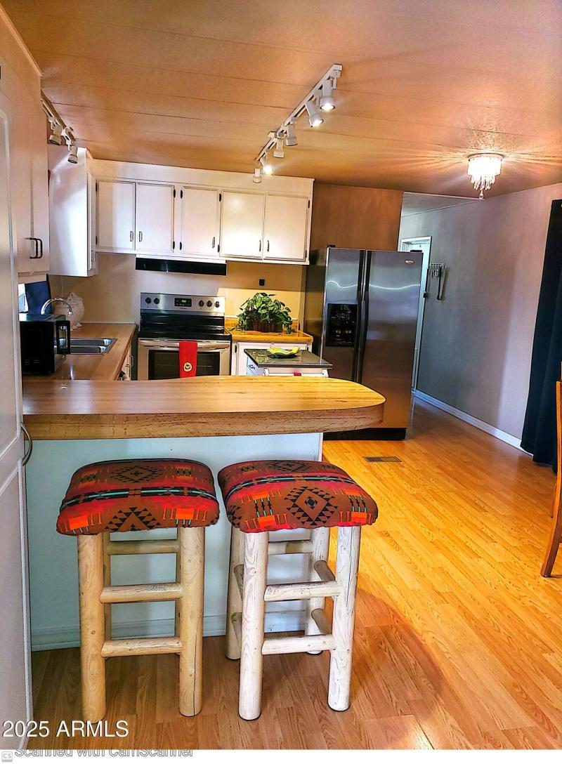 #150 Kitchen view 4(1)