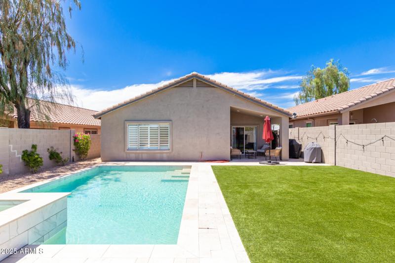 Pool / Artificial Turf