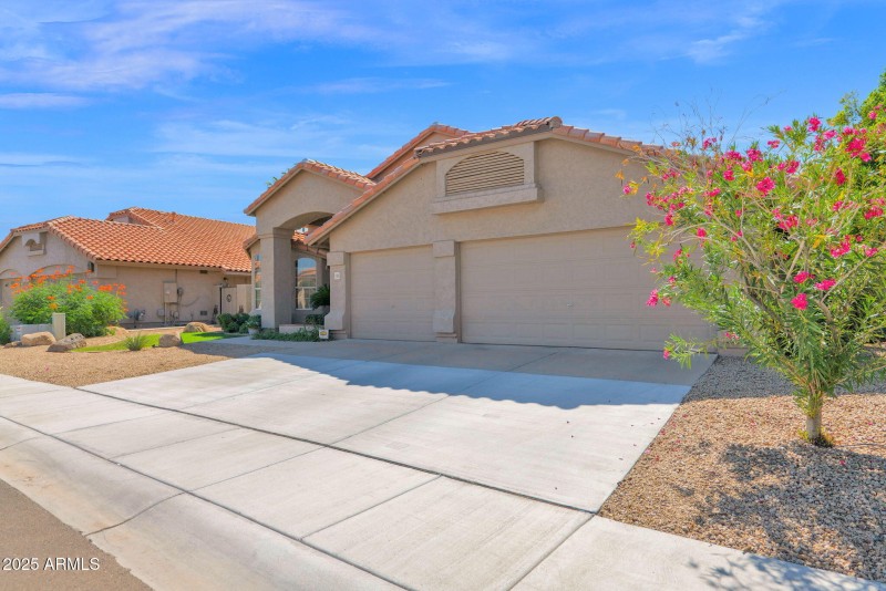 1701 Springfield - 03Exterior