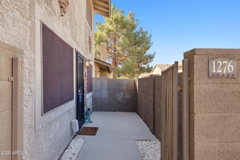 4-web-or-mls-1276-n-85th-pl