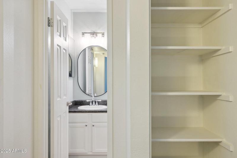 21-web-or-mls-1276-n-85th-pl