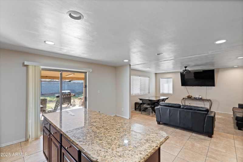 11-Kitchen & Family Room