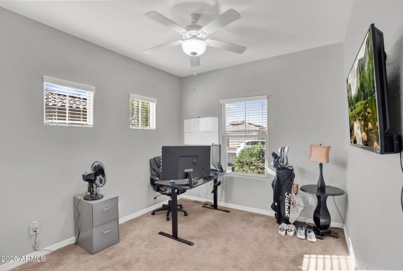 16-web-or-mls-489 W Flame Tree Ave-27